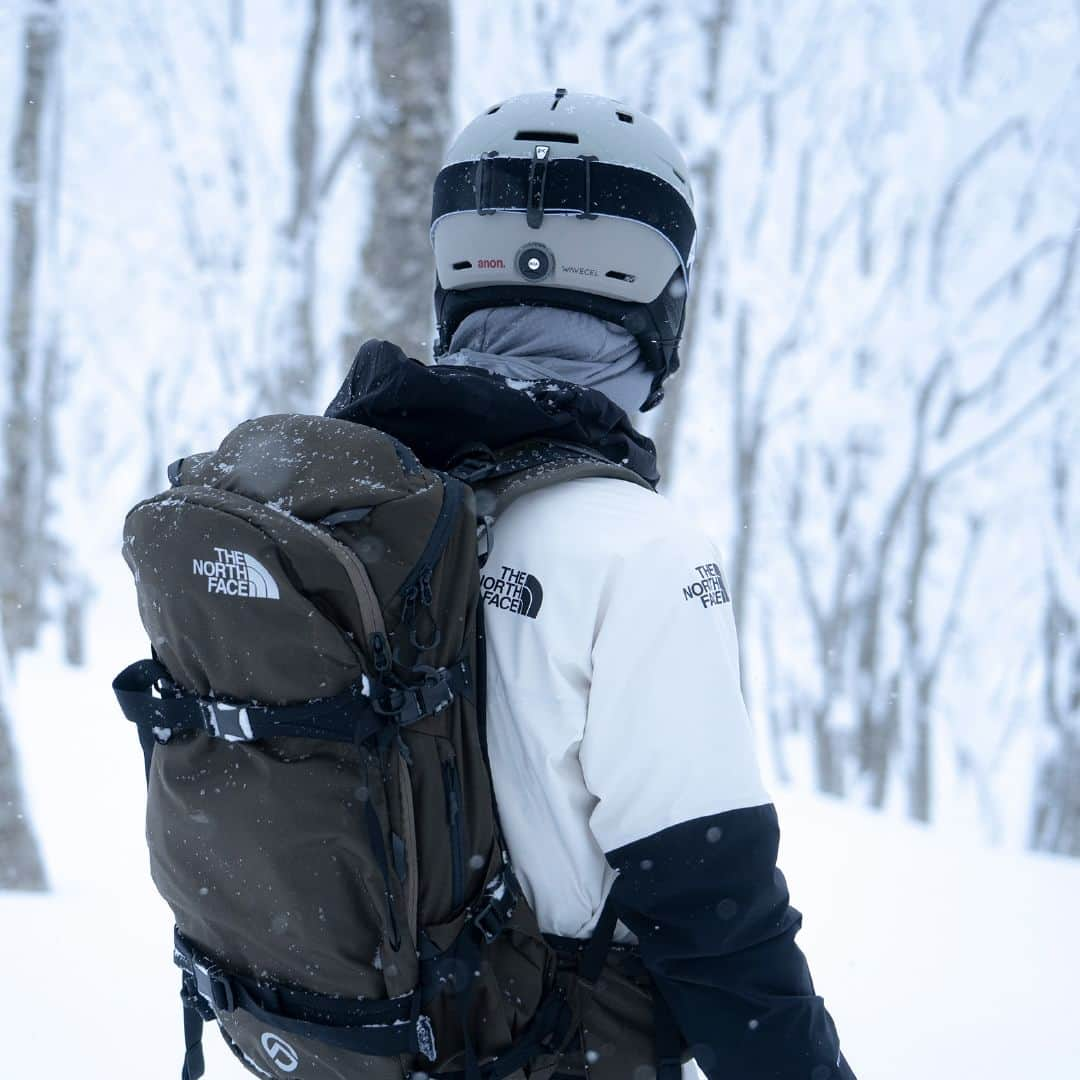 THE NORTH FACE JAPANさんのインスタグラム写真 - (THE NORTH FACE JAPANInstagram)「【SNOW PACK】 バックカントリーでの使用に特化したスノーパックコレクションの徹底解説。 完成の領域に達した「チュガッチ」と新登場の「アークティック48」。 滑りの目的に応じた、より幅広い選択が可能になりました。  #tnf #thenorthface #ザノースフェイス #ski #snowboard #スキー #スノーボード #バックカントリー #BC #スノーパック」12月7日 18時00分 - thenorthfacejp