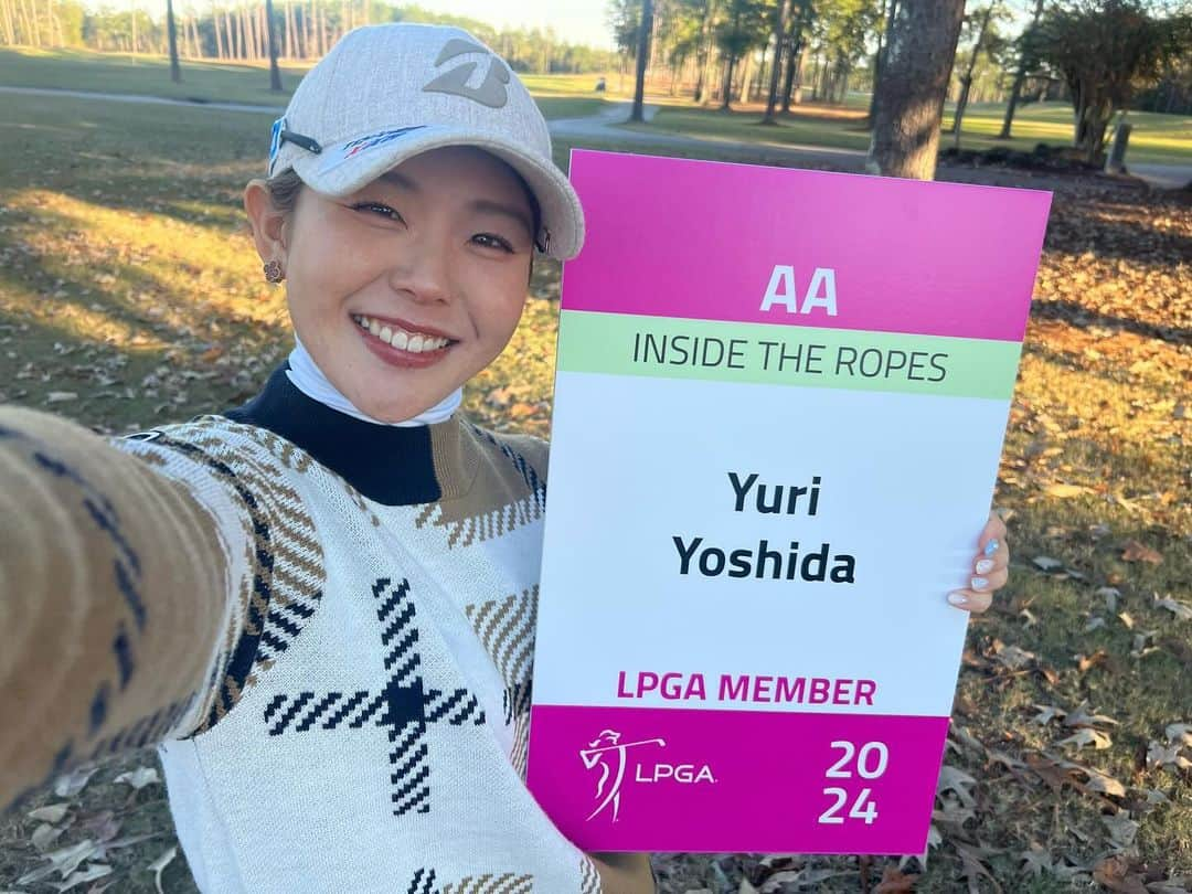 吉田有里のインスタグラム：「LPGA Qシリーズ7位で通過しました⭐️ 6日間長かったですが、今年1番良いゴルフができました！今まで培ってきた事や準備してきた事がこの試合で発揮できたかなと思います😊 ・ 来年からアメリカでプレーする事になりますが応援していただけると嬉しいです😳 ・ 最後に、この結果は私の挑戦をいつも応援してくださるスポンサーの方々、サポートしてくださっているすべての皆様のおかげです。いつも本当にありがとうございます😊🙇‍♀️ ・ ・ #lpga」