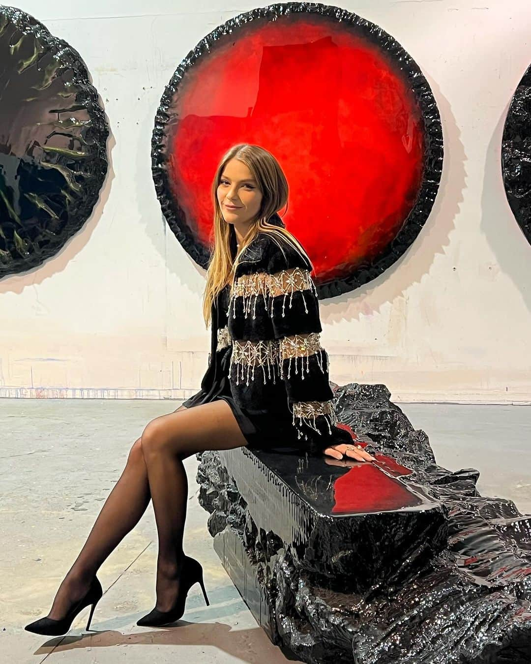 イザベラ・サントーニのインスタグラム：「Art Basel week 🎨   #artbasel」