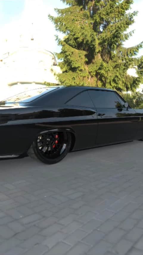 Classics Dailyのインスタグラム：「All black '65 Chevy Impala 😎 Credit @personalizatuauto _ #Classic #classics #Classiccar #classiccars #americanmuscle #Musclecar #Musclecars #car #impala」