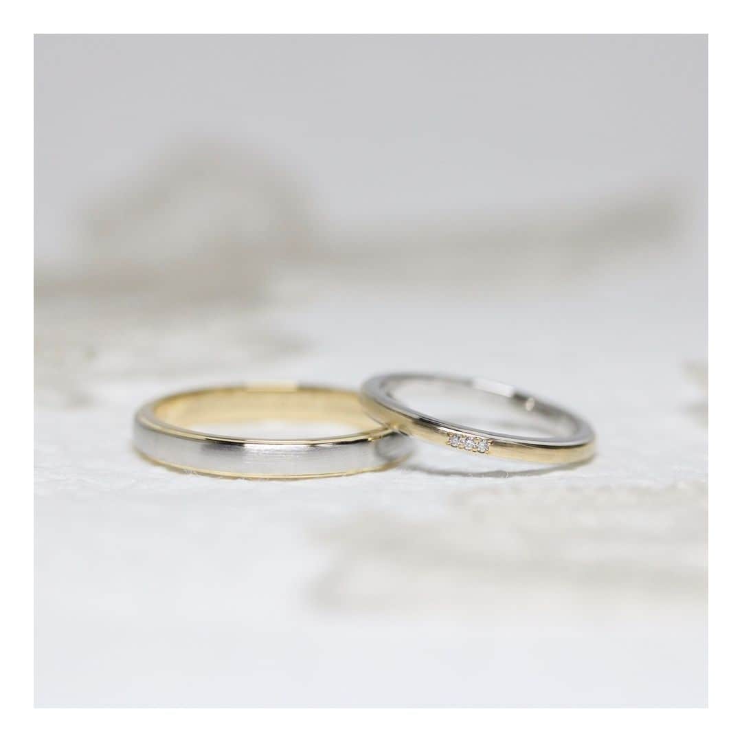 ith / イズ オーダメイド結婚指輪のインスタグラム：「プラチナとイエローゴールドの コンビカラーで結婚指輪をお仕立てしました。  リングの中心はつや消し加工、 上下の縁取りは鏡面にすることで、 コントラストが生まれ、整った印象になります。  お二人の新生活の始まりに完成した結婚指輪。 これから一緒に時を刻みながら、 お手元に馴染んでいく過程も楽しみですね。  結婚指輪(男性)：コローレ Pt950/K18YG：204,000円〜  結婚指輪(女性)：アルページオ Pt950/K18YG：148,000円〜  お問い合わせコード：25808  ***********************************  ⧉ ith 公式WEB @ith_marriage アカウントTOPへ  ☞ プロフィールURLをタップ  ⧉ 暮らしに寄り添うジュエリー ith online store ☞ @ith_jewelry  ***********************************  #結婚指輪 #マリッジリング #婚約指輪 #エンゲージリング #カスタマイズ #オーダーメイド #オーダーリング #オーダー #手仕事 #職人 #アトリエ #指輪選び #指輪探し #ダイヤモンド」