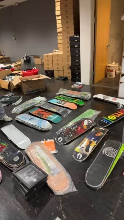 The Berricsのインスタグラム：「Moving time… What should we do with all this skate memorabilia?? 🤔 #berrics」