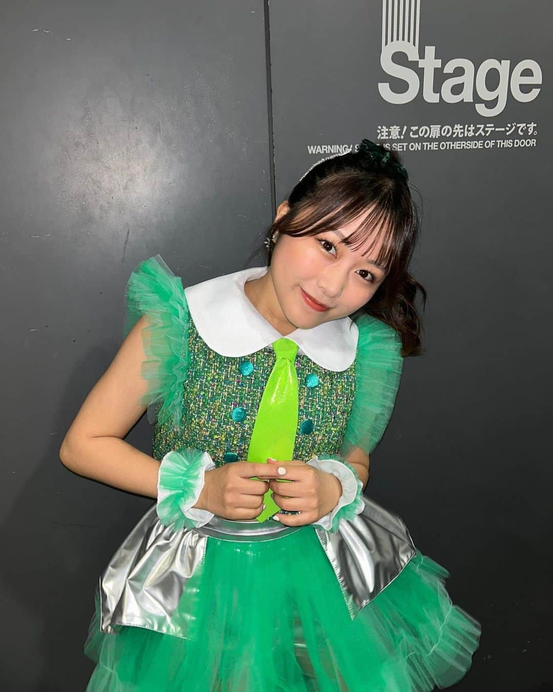 島崎友莉亜さんのインスタグラム写真 - (島崎友莉亜Instagram)「新衣装🎄冬仕様でかわいいっ」12月7日 10時59分 - yuria_shimazaki_uug2ki