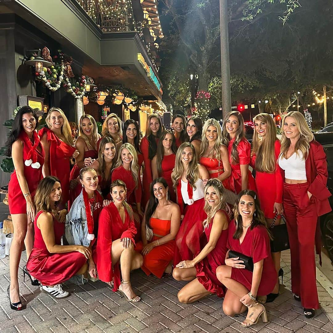 ジェニー・デルさんのインスタグラム写真 - (ジェニー・デルInstagram)「♥️Ladies in RED 4th Annual Girls Night Out #gno」12月7日 11時13分 - jennydell_