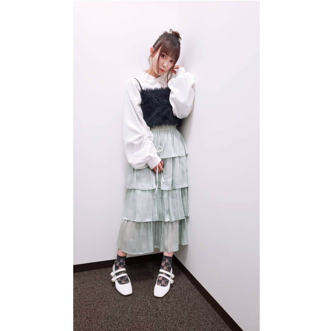 鈴木愛奈さんのインスタグラム写真 - (鈴木愛奈Instagram)「#声優と夜あそび #上坂鈴木と夜あそび  大変長らくお待たせしました。 今週からよろしくお願いします♪」12月7日 11時30分 - ainasuzuki_info