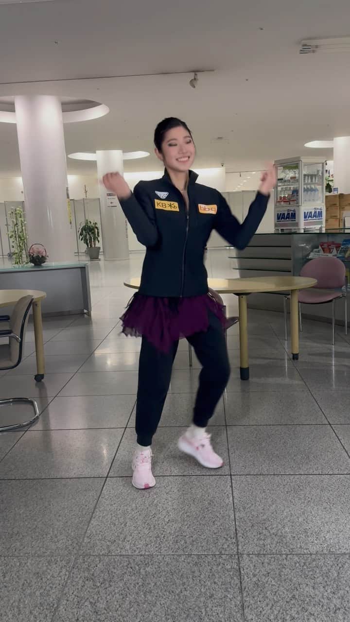 オリンピックのインスタグラム：「Nothing puts you in the spirit of watching #GPFigure Final ⛸️and getting ready for the Gangwon Youth Olympics 2024 like Haein Lee’s 🇰🇷 dance 🎵」