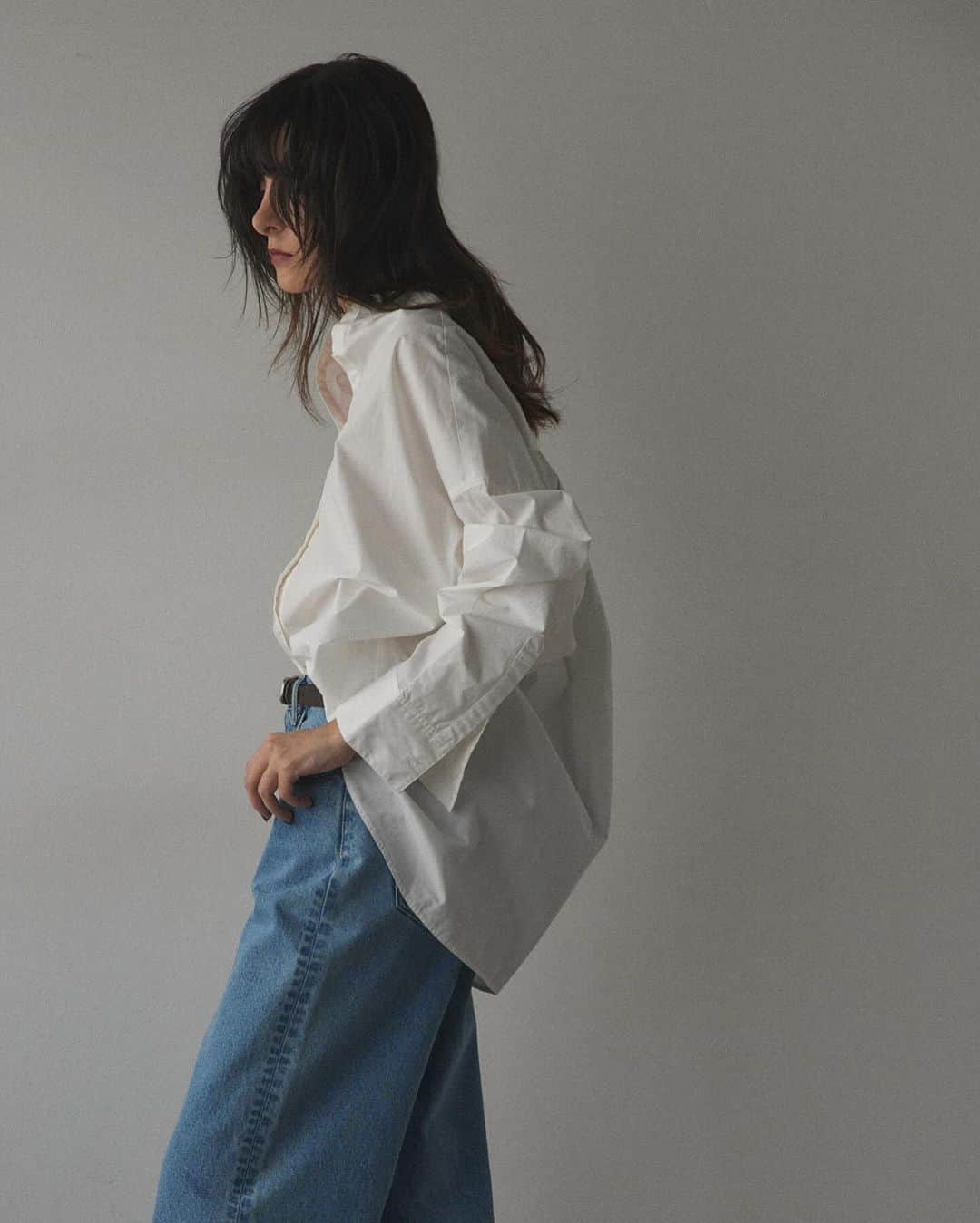 BLACK BY MOUSSYさんのインスタグラム写真 - (BLACK BY MOUSSYInstagram)「Now on sale over size color shirt（070HS130-0510） WHT,YEL,柄BLU,柄GRN FREE ￥14,300（taxin）  #blackbymoussy  #blkby」12月7日 12時32分 - blackbymoussy_official