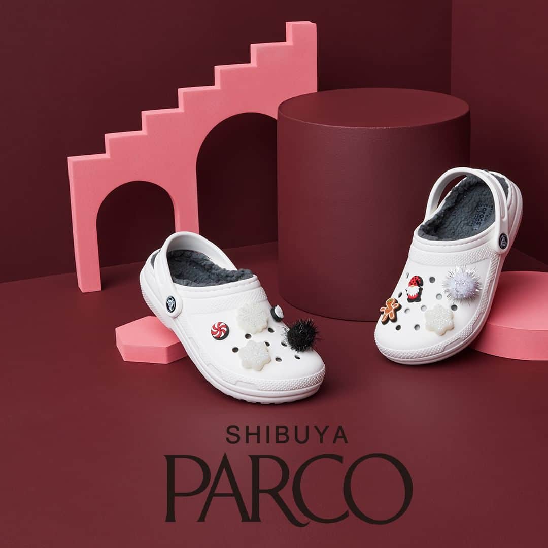クロックス（crocs）のインスタグラム：「渋谷PARCOにて 12月7日から12月24日まで、 期間限定店舗がオープン！  ファーのライナーを配した クラシックラインドクロッグを クリスマスプレゼントにいかが？」