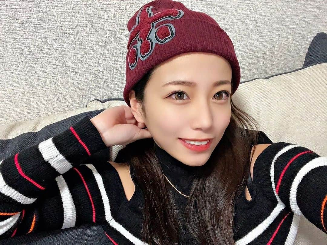 乙陽葵さんのインスタグラム写真 - (乙陽葵Instagram)「オキニの帽子🧢❤️  #cvtvlist」12月7日 18時26分 - otsu_himari