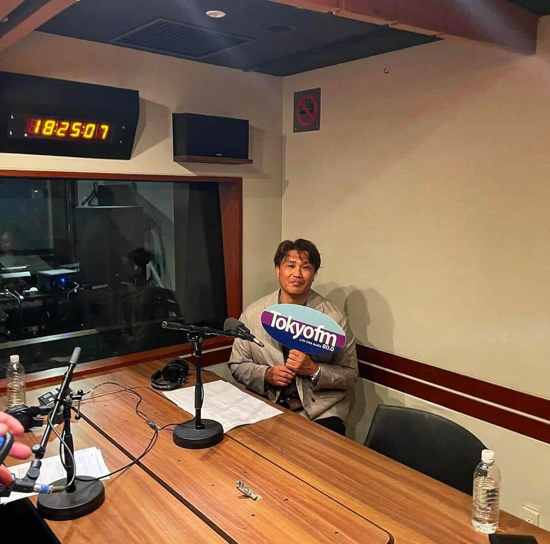 大西将太郎のインスタグラム：「TOKYO FM 「ビズスタ THE REAL WELLNESS」 （毎週土曜7:25～7:30）。「ビズスタ」にて 12月9日（土）から開幕するJAPAN RUGBY LEAGUE ONE（ジャパンラグビー リーグワン）についてお話し！」