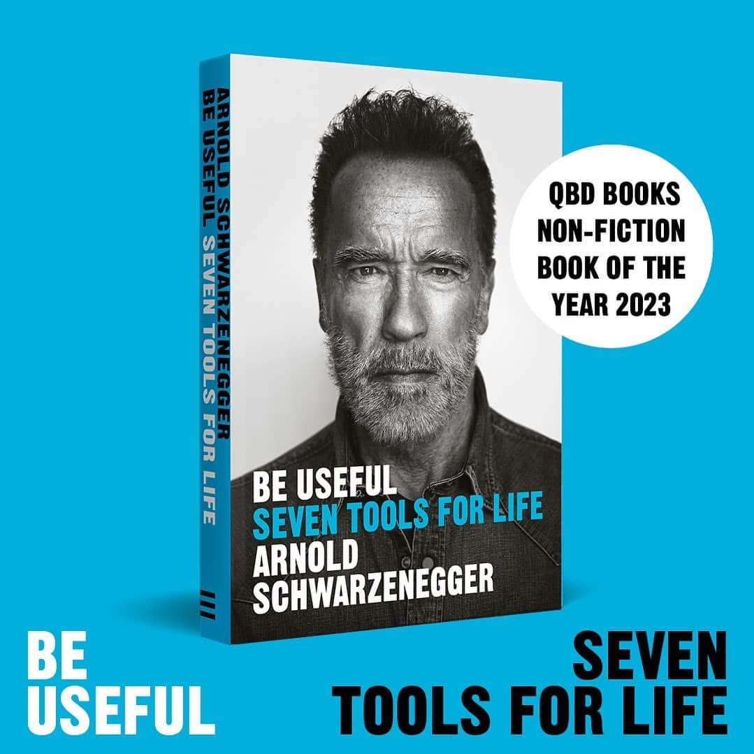 アーノルド・シュワルツェネッガーのインスタグラム：「We are so excited to congratulate Arnold Schwarzenegger on his empowering new title, “Be Useful”, taking QBD’s Non-Fiction Book of the Year title for 2023 🎉🤩  “Be Useful” is an incredible book for people struggling with the disconnect between their identity and purpose. Arnold reminds the reader in his blunt but powerful voice that they are their rescuer, and the reader is the key to their success and happiness.  To get your copy of “Be Useful”, make sure to visit QBD in-store or click the link in our bio 🔗  #QBDBooks #BookoftheYear #NonFictionBookoftheYear #OutNow #NewRelease #BeUseful #ArnoldSchwarzenegger #Bookish #PenguinBooksAus @penguinbooksaus」