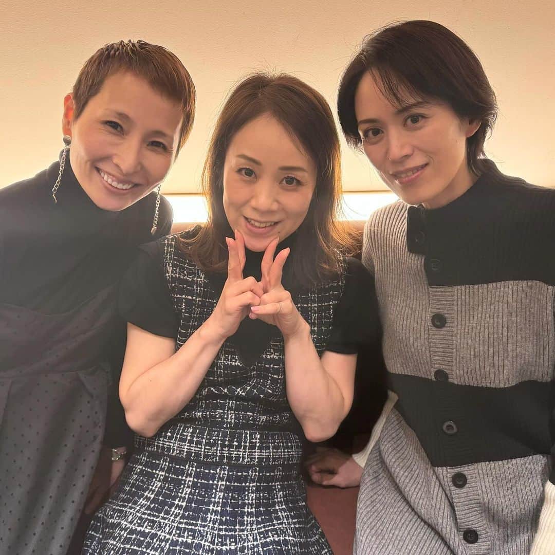 涼紫央のインスタグラム