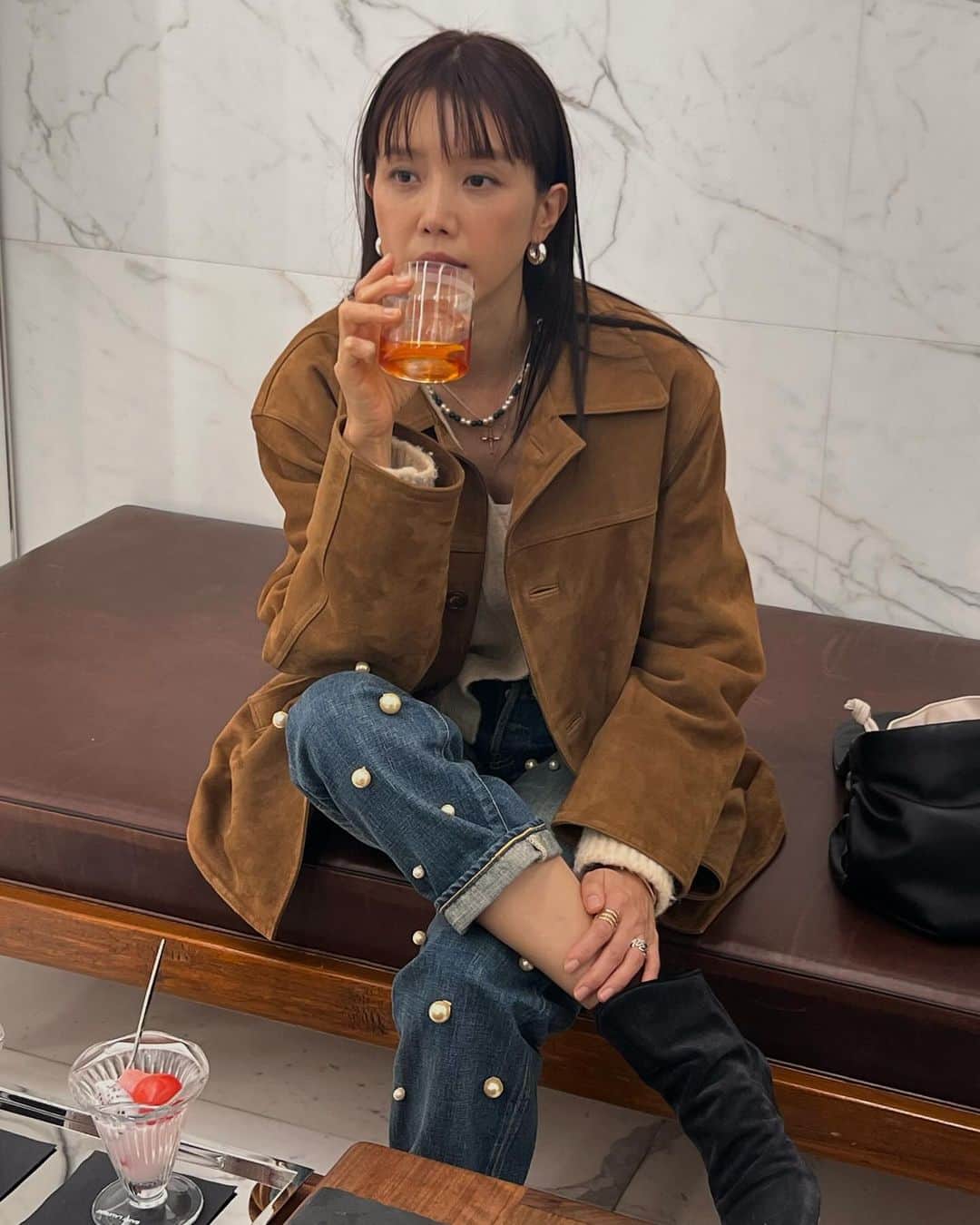 チェ・ジョンアンのインスタグラム：「베르가뭇 네그로니  클래식 🥃」