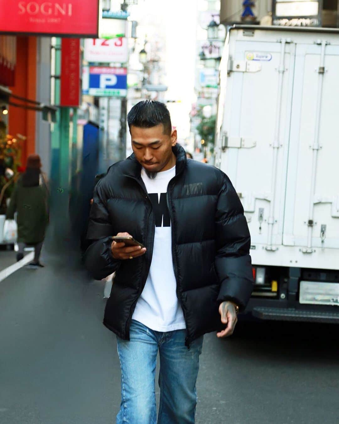 ティーエムティーのインスタグラム：「2023aw collection on sale   #tmt」