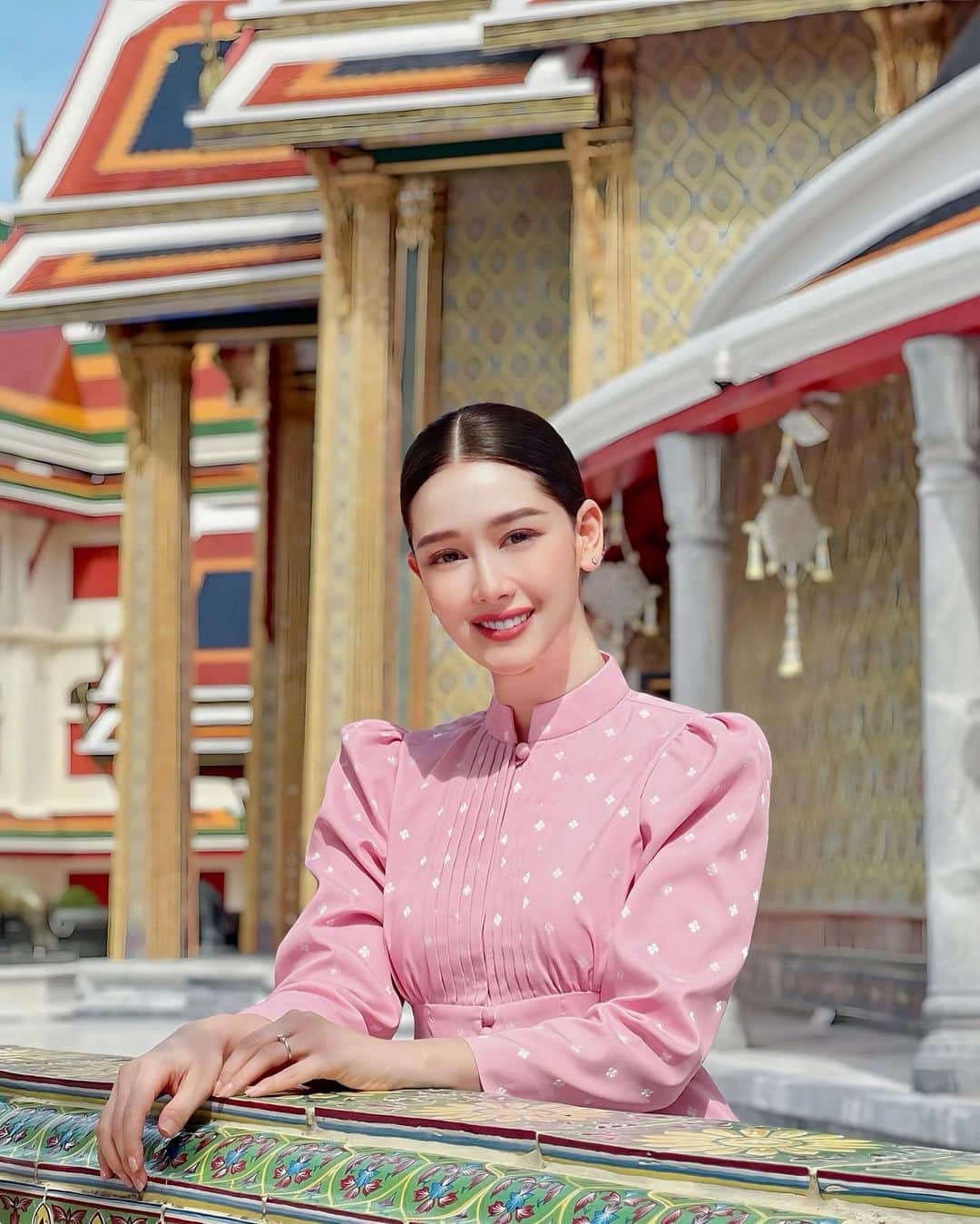 のインスタグラム：「💝✨ ชุดผ้าไทย cutting สวย อมีนามาตัดที่นี่ประจำค่ะ @in_kloset_」