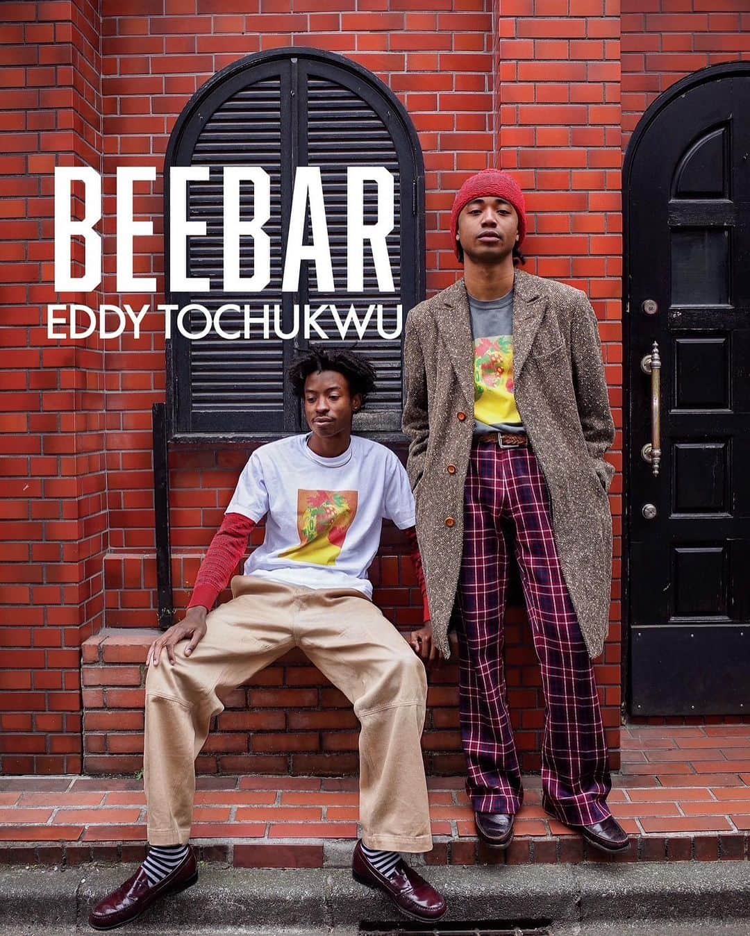 のインスタグラム：「⚡McGuffin Street News⚡  Beebar × EDDY TOCHUKWU Copsule collection. @beebar__official__ × @eddy__tochukwu  Beebar × EDDY TOCHUKWU Cupsule collectionのPOPUPを12月11日(月)よりPULP店舗にて開催。  今回のコレクションではコラージュアーティストEDDY TOCHUKWUのグラフィックを施したTシャツとフルジップのフーディ2型を展開。  同日12月11日の夜には不眠遊戯ライオンにてローンチパーティを開催する予定。  Launching Monday 12/11 is the Beebar × EDDY TOCHUKWU  Available in PULP store. @pulp.jp  This collection features two items of T-shirts and full-zip hoodie with graphics by collage artist EDDY TOCHUKWU.  A launch party will be held at music bar Lion on the night of December 11th. @music_bar_lion  [POPUP STORE] 日程　12月11日(月) - 12月24日(日)  時間　11:30 - 20:00 (平日) 　　　11:00 - 20:00 (土日)  場所　PULP店舗 　　　東京都渋谷区神宮前6-19-20  [LAUNCH PARTY] 日程　12月11日(月) 時間　21:00-29:00 場所　不眠遊戯ライオン 　　　東京都渋谷区神宮前6-19-17  [Beebar] 2020年発足の東京発ストリートブランド。ミュージックカルチャーとストリートカルチャーから受けた影響をBeebarなりの解釈でデザインに落とし込み、数々のコレクションを展開。  [EDDY TOCHUKWU] ナイジェリア人の父と日本人の母を持つ2000年生まれのコラージュ・グラフィックアーティスト。アーティストやシンガーなどのジャケット作成や今年11月には個展を開催するなど様々な分野で活躍の場を広げている新進気鋭のコラージュアーティスト。」