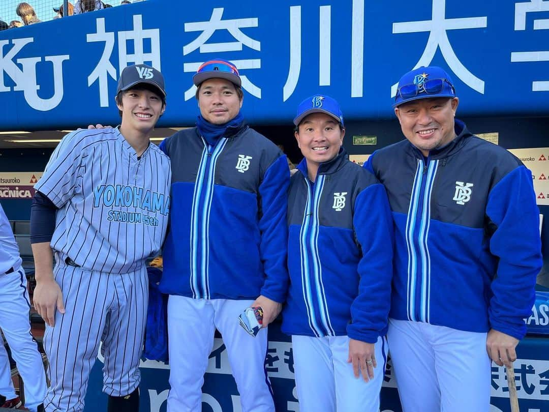 大西宏明のインスタグラム：「#baystars   奇跡の4ショット🎞️📸 (⌒▽⌒)  #度会隆輝  @ryuki.watarai_25  #村田修一 #吉村裕基 @y.yoshimura.official  #大西宏明 #２度とない #写真 #ドラフト1位 #横浜ベイスターズ #横浜denaベイスターズ  #横浜スタジアム #ハマスタドリームマッチ  #プロ野球 #野球バカ  #野球好きな人と繋がりたい  #smile #ほなっ！！」