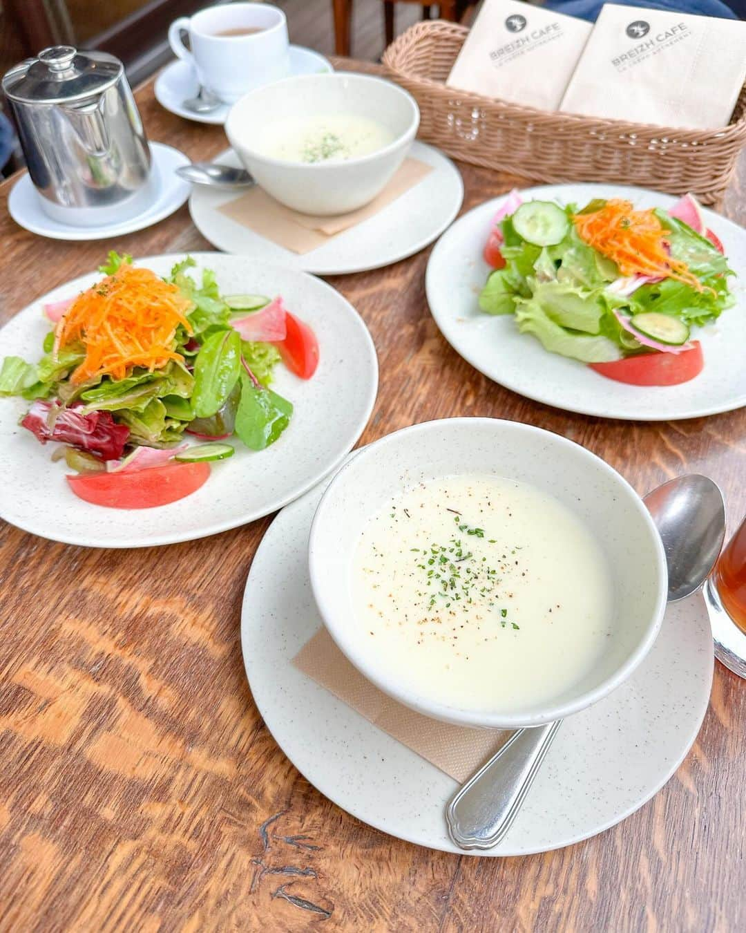 谷口夢奈さんのインスタグラム写真 - (谷口夢奈Instagram)「🥗 ⁡ ⁡ ガレットランチ🍽 次はデザートも食べてみたい🥰 ⁡ ⁡ ⁡ #breitzhcafe #ブレッツカフェクレープリー #表参道カフェ #表参道グルメ」12月8日 18時00分 - yuna_tani