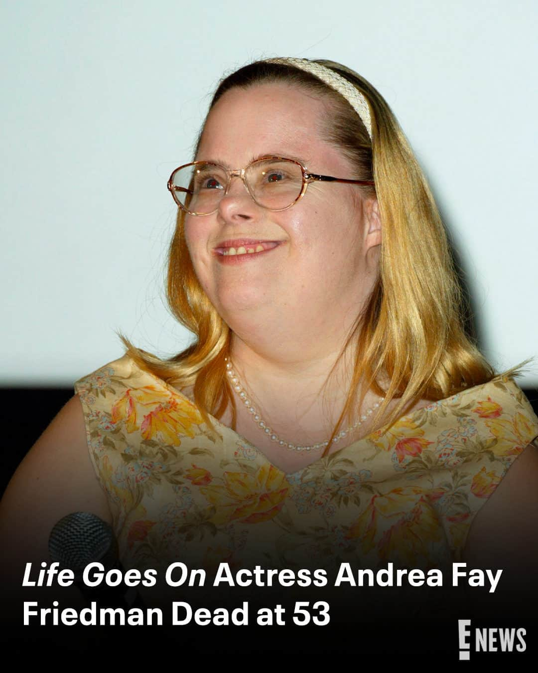 E! Onlineのインスタグラム：「Andrea Fay Friedman, the breakthrough actress known for Life Goes On, has passed away at age 53 from complications due to Alzheimer's. 💔 Link in bio for all we know. (📷: Getty)」