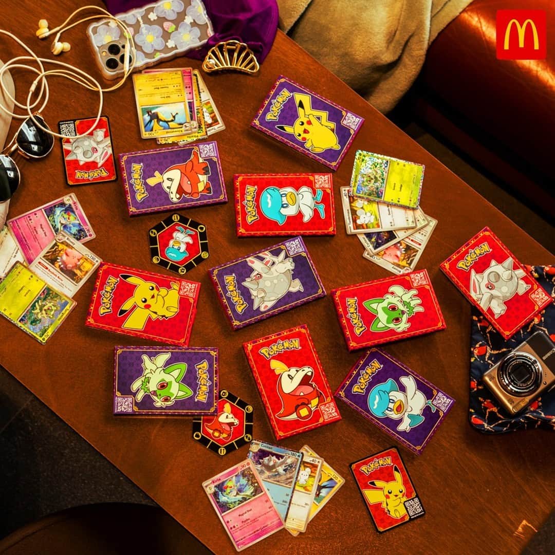 McDonald's Philippinesのインスタグラム：「Alam mo ‘yung nakaka-happy? ‘Yung Pokémon cards ko. ✨ Order na ng Happy Meal via McDelivery and collect all 15!」