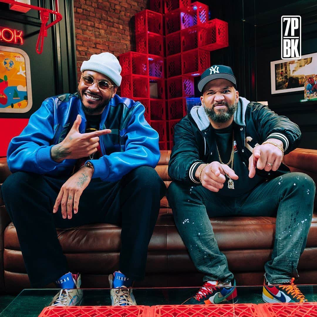 カーメロ・アンソニーのインスタグラム：「We’re LIVE!! @7pminBrooklyn @thekidmero  Hit the link in bio to stream   #STAYME7O」