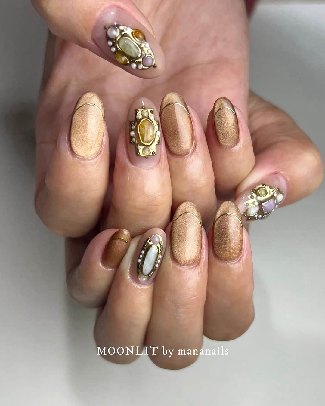 mananailsのインスタグラム：「antique jewelry  ベースは @___cleto___ lump mag💡 ぷるんぷるんで大人気❤️‍🔥  ☾120minオフ込み」