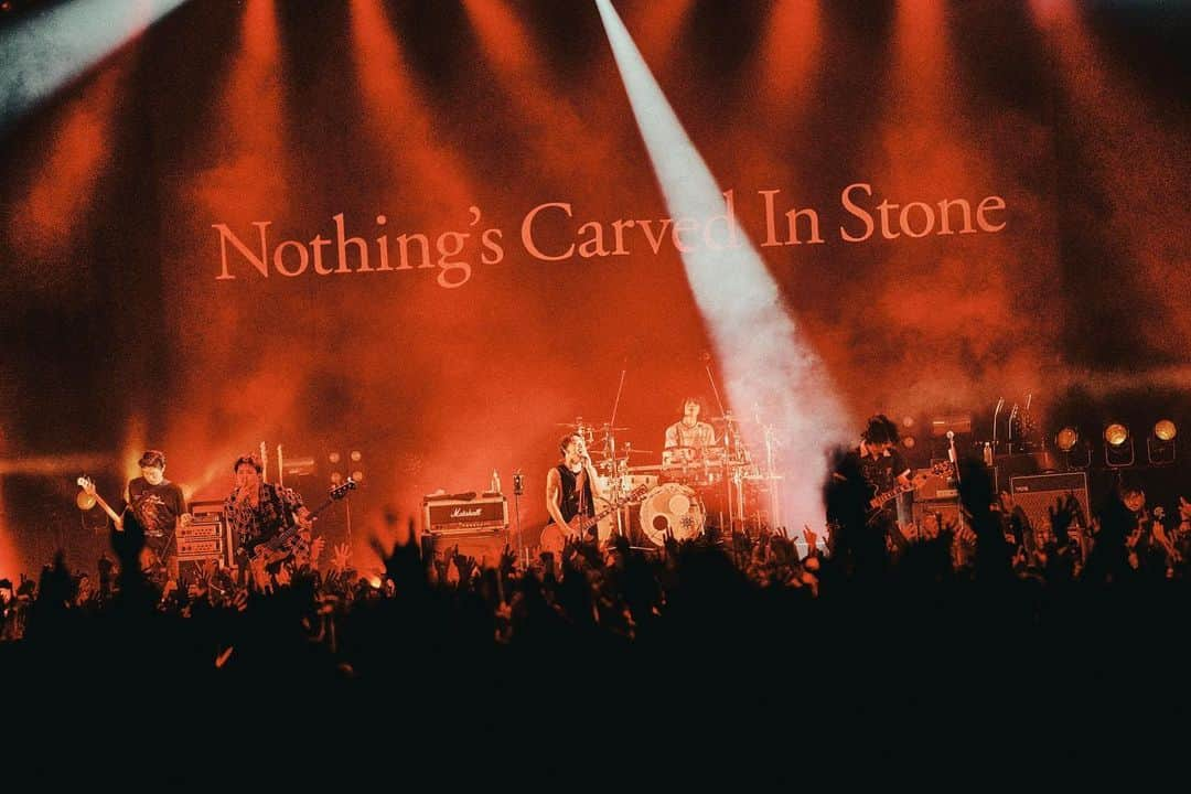 Nothing’s Carved In Stoneさんのインスタグラム写真 - (Nothing’s Carved In StoneInstagram)「【RULE’s】 ⁡ MEMBERSHIP SITE “RULE’s”にてPHOTOを更新しました。 ⁡ ”15th Anniversary Tour 〜Hand In Hand〜” 2023.11.19 at Zepp DiverCity(TOKYO)  ⁡ https://fc.ncis.jp ⁡ Photo by @ryotarokawashima_rcn  ⁡ ——————— "15th Anniversary “Live at BUDOKAN” 2024年2月24日(土)日本武道館 OPEN 16:30 / START 17:30 ⁡ チケット一般発売中！！ ・e+：https://eplus.jp/ncis/ ・ぴあ：https://w.pia.jp/t/ncis/ ・ローチケ：https://l-tike.com/ncis/ ⁡ 指定席 8,200円 / 学割指定席 6,200円  ※ともに税込 ⁡ 特設サイト：https://ncis.jp/15th/ ⁡ #NothingsCarvedInStone #ナッシングス #NCIS #SilverSunRecords #liveatbudokan #HandInHand #MANWITHAMISSION #MWAM #日本武道館 #ナッシングス武道館」12月7日 18時42分 - nothingscarvedinstone