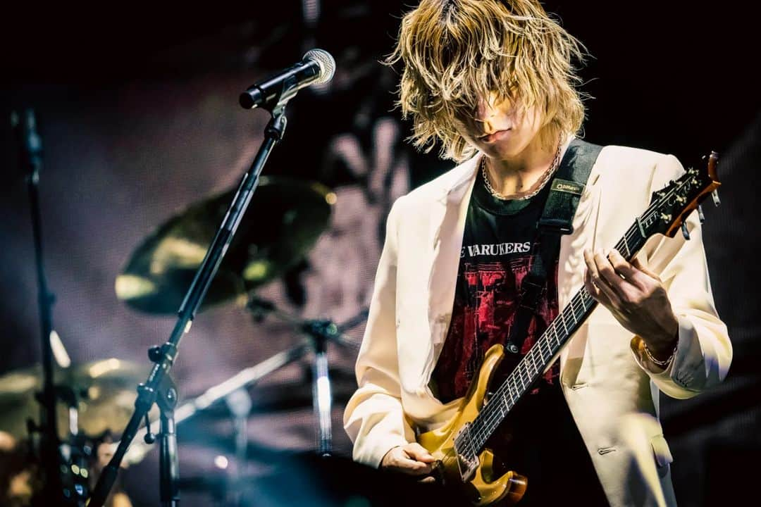 ONE OK ROCKのインスタグラム：「12.7 Toru  #ONEOKROCK @toru_10969」