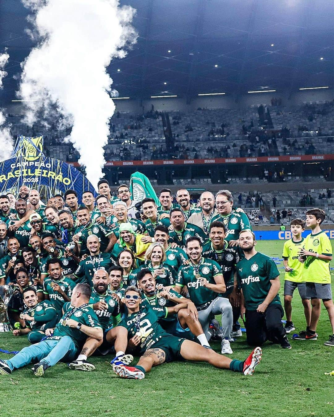 Skills • Freestyle • Tekkersさんのインスタグラム写真 - (Skills • Freestyle • TekkersInstagram)「PALMEIRAS ARE 𝑪𝑯𝑨𝑴𝑷𝑰𝑶𝑵𝑺 OF BRAZIL 🇧🇷🏆」12月7日 19時00分 - skillsweekly