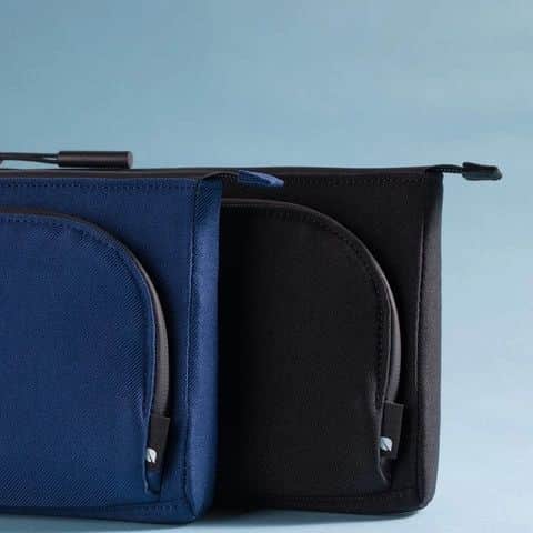 Incase Japanさんのインスタグラム写真 - (Incase JapanInstagram)「- Facet Accessory Organizer in Recycled Twill -  ユーティリティーなガジェットポーチ  止水ジップを用い、充電ケーブルやイヤホン、マウスなどデジタル機器を水や液体の侵入から防ぐことが可能なガジェットポーチ。  【サイズ】約H12 x W20 x D5 cm 【素材】リサイクルポリエステル 【プライス】6,380円  商品に関するお問い合わせや通信販売のご用命は、お気軽にプロフィール欄に記載の連絡先（Incase SHINJUKU）までご連絡ください。 皆さまのお悩みを専属スタッフがサポートいたします。  ▷詳しくは @incase_japan プロフィールからOFFICIAL ONLINE STOREへ  #incase #goincase #incasejapan」12月7日 19時22分 - incase_japan