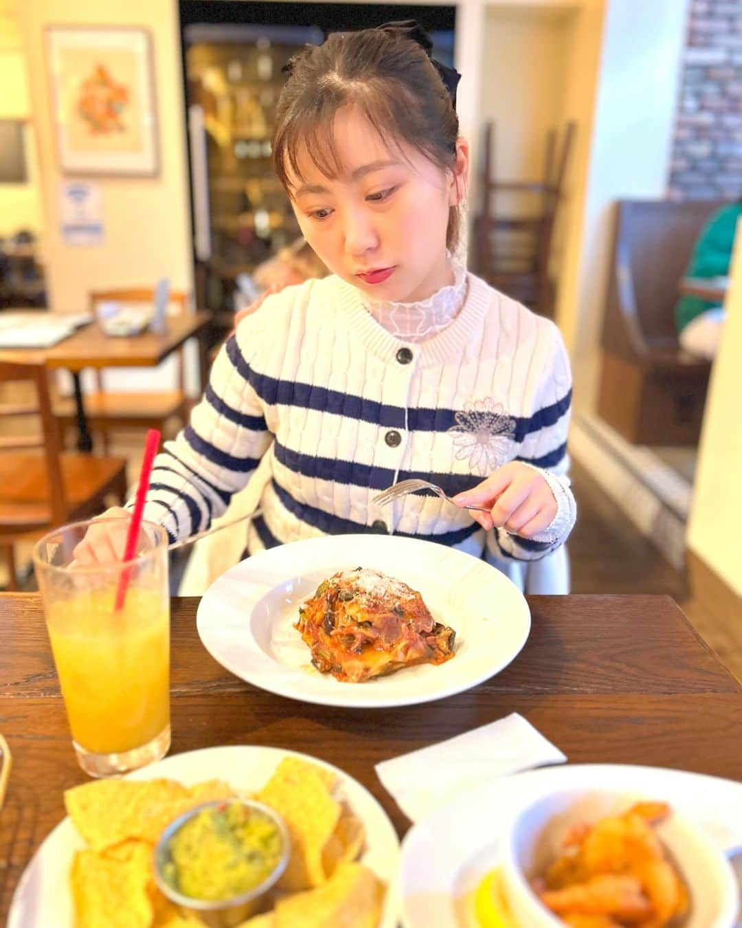 須田理夏子さんのインスタグラム写真 - (須田理夏子Instagram)「念願❕❕ラザニア食べた〜💕  まゆ〜♡ シュリンプも美味しかった🦐😋   #原宿ランチ  #原宿グルメ  #ラザニア  #シュリンプ  #lunch  #ランチ  #おしゃれ  #me #photo #photography #followｍe #乃木坂46  #乃木坂好きな人と繋がりたい #乃木坂好きな女ヲタさんと繋がりたい #乃木坂 #3期生 #岩本蓮加 #岩本蓮加推し  #ランチ  #カフェ  #カフェ巡り #裏原  #原宿  #表参道  #ポニーテール  #mardi」12月7日 19時18分 - sudarikako