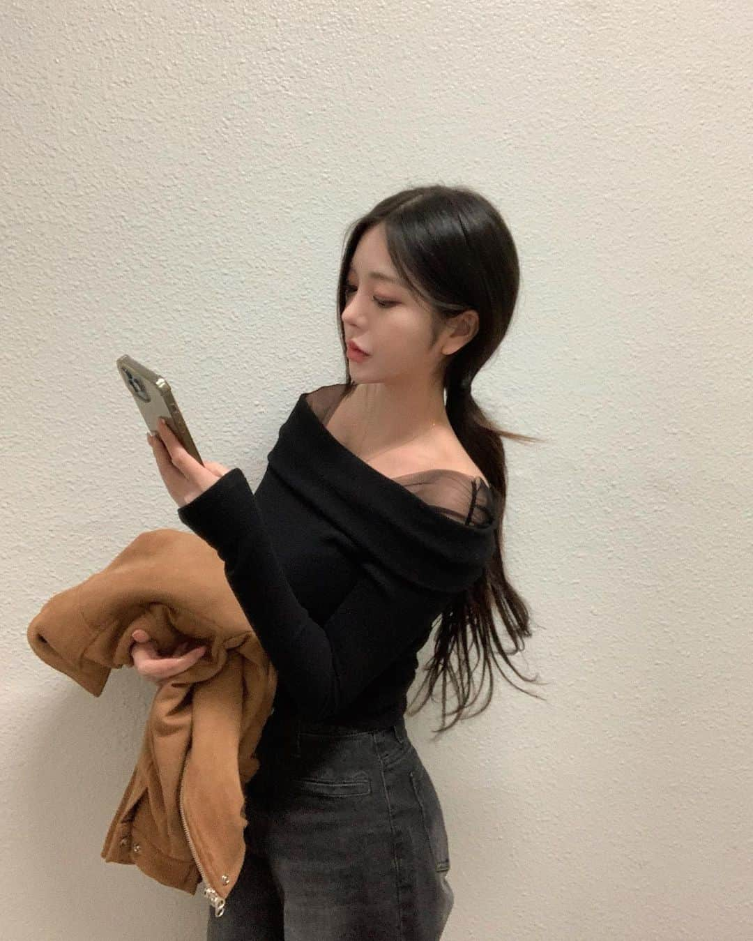 ユビンさんのインスタグラム写真 - (ユビンInstagram)「마지막짤 ㄴ..나는 춥지 ㄱ ㅏ 않ㅇ r 🥶  #모어리즈 #moreliz」12月7日 19時32分 - u.b1n