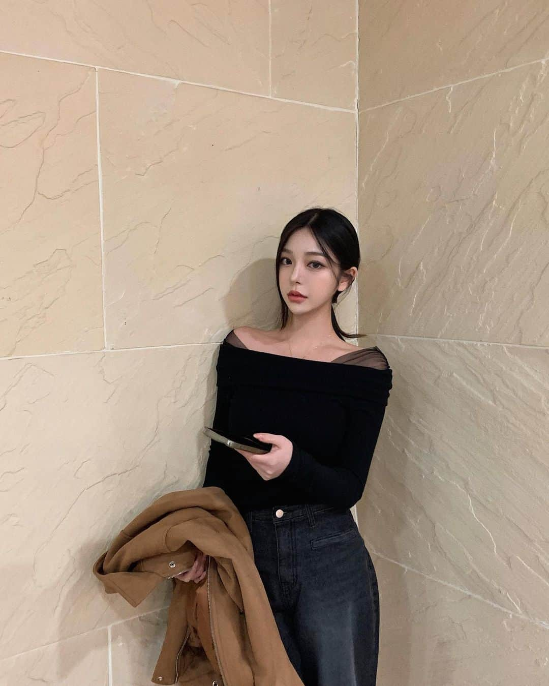 ユビンさんのインスタグラム写真 - (ユビンInstagram)「마지막짤 ㄴ..나는 춥지 ㄱ ㅏ 않ㅇ r 🥶  #모어리즈 #moreliz」12月7日 19時32分 - u.b1n