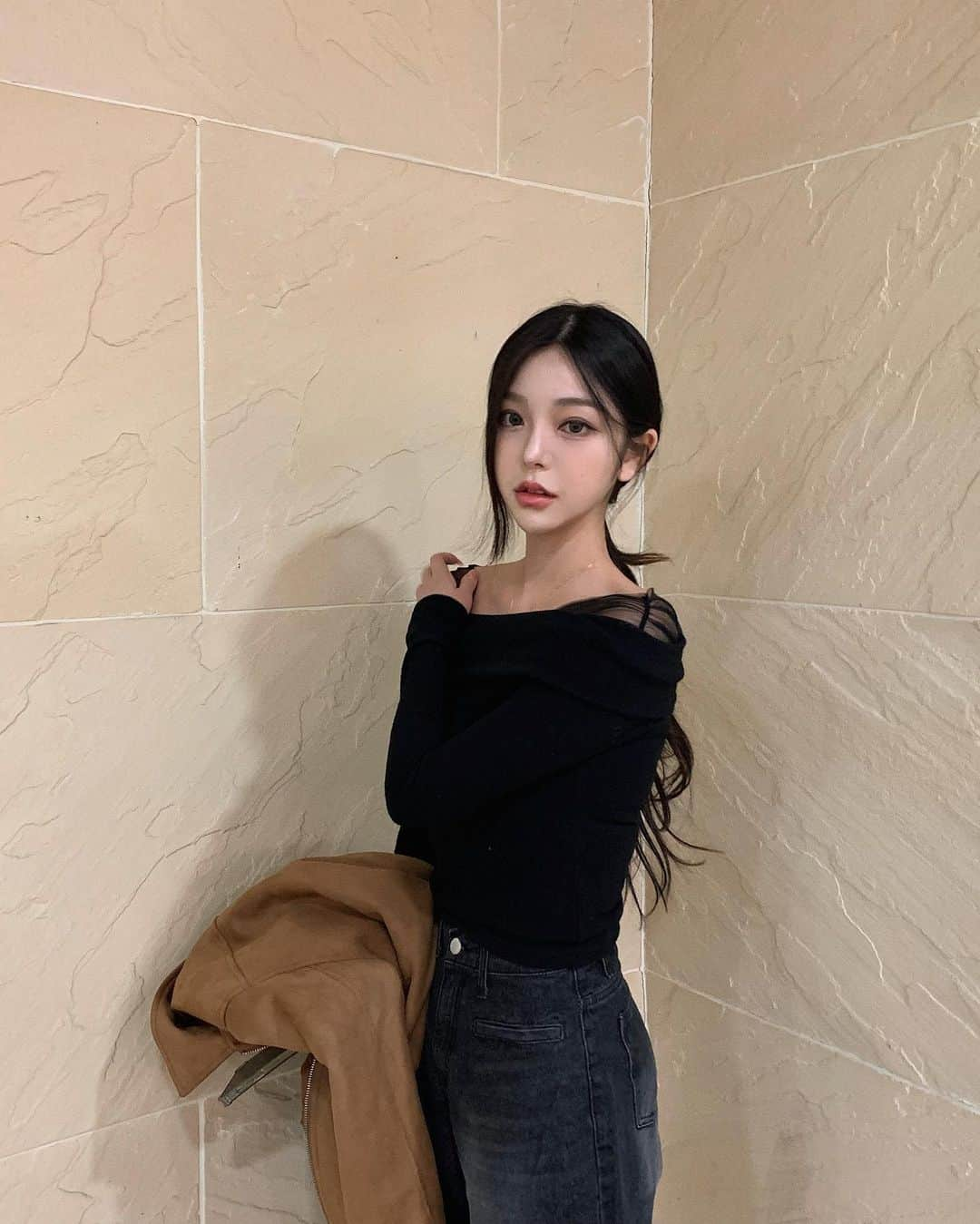 ユビンさんのインスタグラム写真 - (ユビンInstagram)「마지막짤 ㄴ..나는 춥지 ㄱ ㅏ 않ㅇ r 🥶  #모어리즈 #moreliz」12月7日 19時32分 - u.b1n