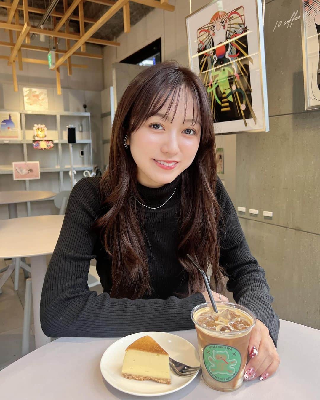 三田萌日香さんのインスタグラム写真 - (三田萌日香Instagram)「. . . このチーズケーキめっちゃ美味しかった🥰  みんなは何ケーキが1番好き？ . . . . . . . #カフェ巡り #チーズケーキ #カフェラテ #dot #福岡グルメ #福岡カフェ #福岡観光 #福岡旅行 #福岡大名 #大名カフェ #大名グルメ #タートルネック #タートルネックコーデ #japaneseidol #japanesegirl #idol #girl #アイオケ #アイドル #fff #fypシ」12月7日 19時40分 - _m_m_monika