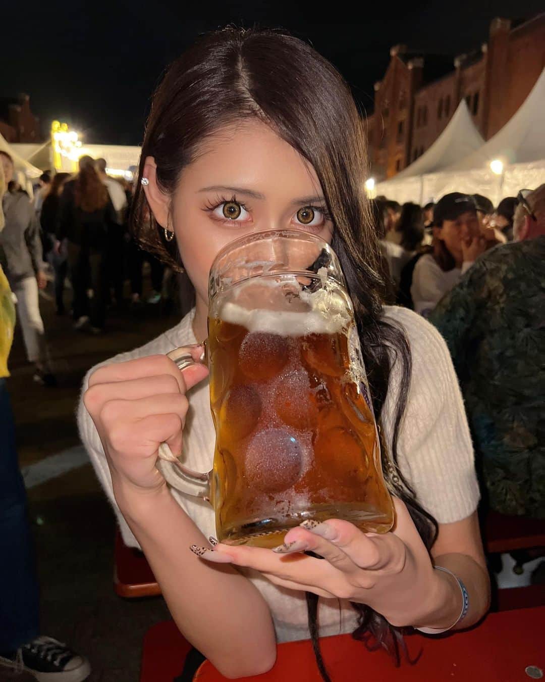 KAHOさんのインスタグラム写真 - (KAHOInstagram)「乾杯しよ🍻🧡  ・  ・   #beer  #beerstagram  #beerlover  #beerporn  #🍺 #asiagirl  #asian  #黒髪ロング  #ラウンドガール  #ギャル  #ギャルメイク  #ギャルネイル  #k1  #k1girls  #k1ガールズ」12月7日 19時37分 - kaho____0902
