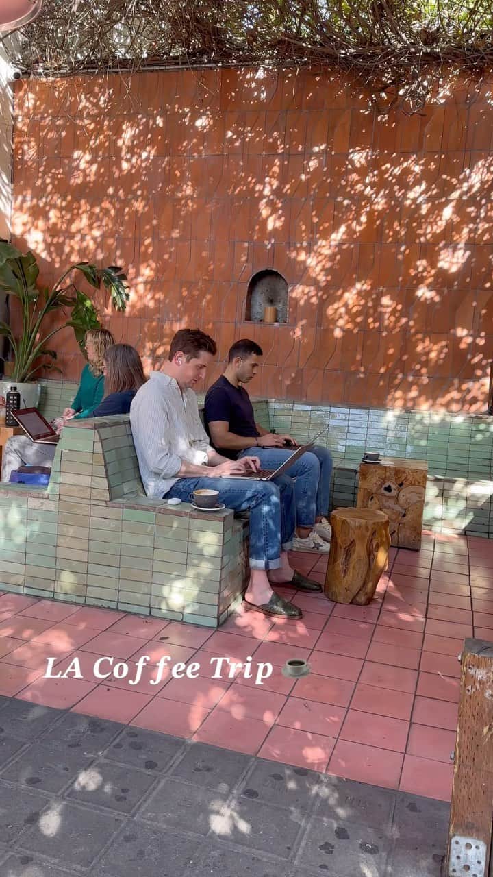 浜本忠勝のインスタグラム：「𝑴𝒚 𝑳𝒐𝒗𝒆…☕️🇺🇸🌴  #LA #LosAngeles #coffeetrp」