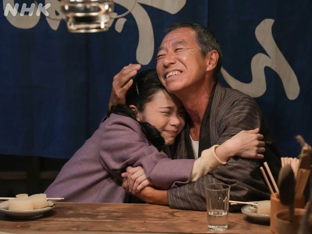 ブギウギさんのインスタグラム写真 - (ブギウギInstagram)「スズちゃんの歌は、梅吉さんの心にも届きました。  いつでも、どこにいても、お互いのことを思っています。  #趣里 #柳葉敏郎 #スズちゃん #梅吉さん #ブギウギ #朝ドラ」12月8日 8時25分 - asadora_bk_nhk