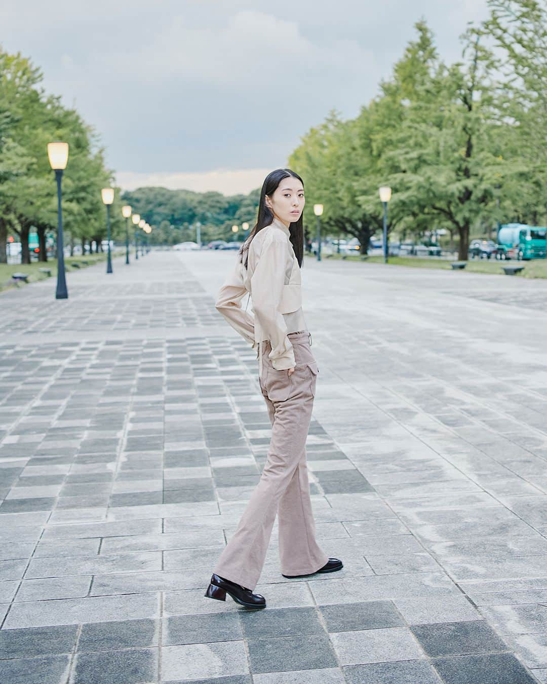 tiit tokyoのインスタグラム：「2023 fall winter collection bustier set shirt / beige  #tiittokyo #AW23」