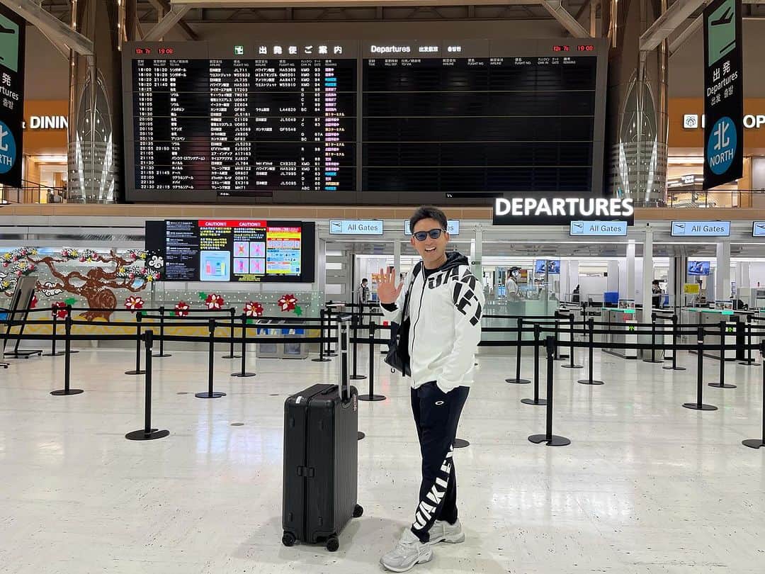 杉谷拳士のインスタグラム：「. 【成田空港】 人生初の体験へ出発🛫  今回も素敵な出会いがありますように😊 現地ではX(Twitter)します^ - ^  #出発 #人生初」