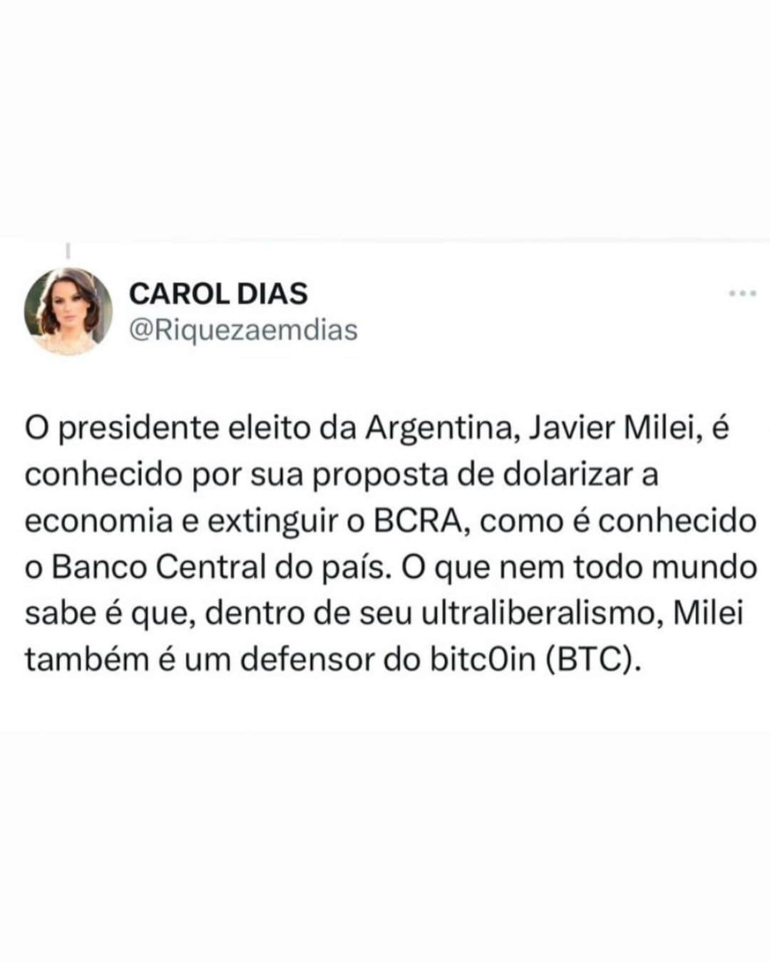 Carol Diasさんのインスタグラム写真 - (Carol DiasInstagram)「QUEM CHEGA ANTES BEBE ÁGUA 💧 LIMPA  . O mercado deve se valorizar bastante em 2024, mas é necessário tomar atitudes para buscar melhores oportunidades . Comece com pouco dinheiro (pode começar com R$5)  . 👉 Comente aqui EU QUERO que te mando o passo a passo para investir em BITC0in com abertura de conta GRATUITA e ZERO TAXAS para investir」12月7日 23時50分 - caroldias