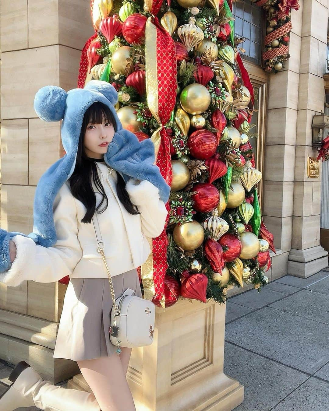 月埜ヒスイのインスタグラム：「🎄🎅  #Disney#DisneySea#Disneyland #ディズニー#ディズニーシー#ディズニーランド #クリスマスディズニー#クリスマス#Xmas #christmas#fyp#f4f#y2k#Japan#Japanese」