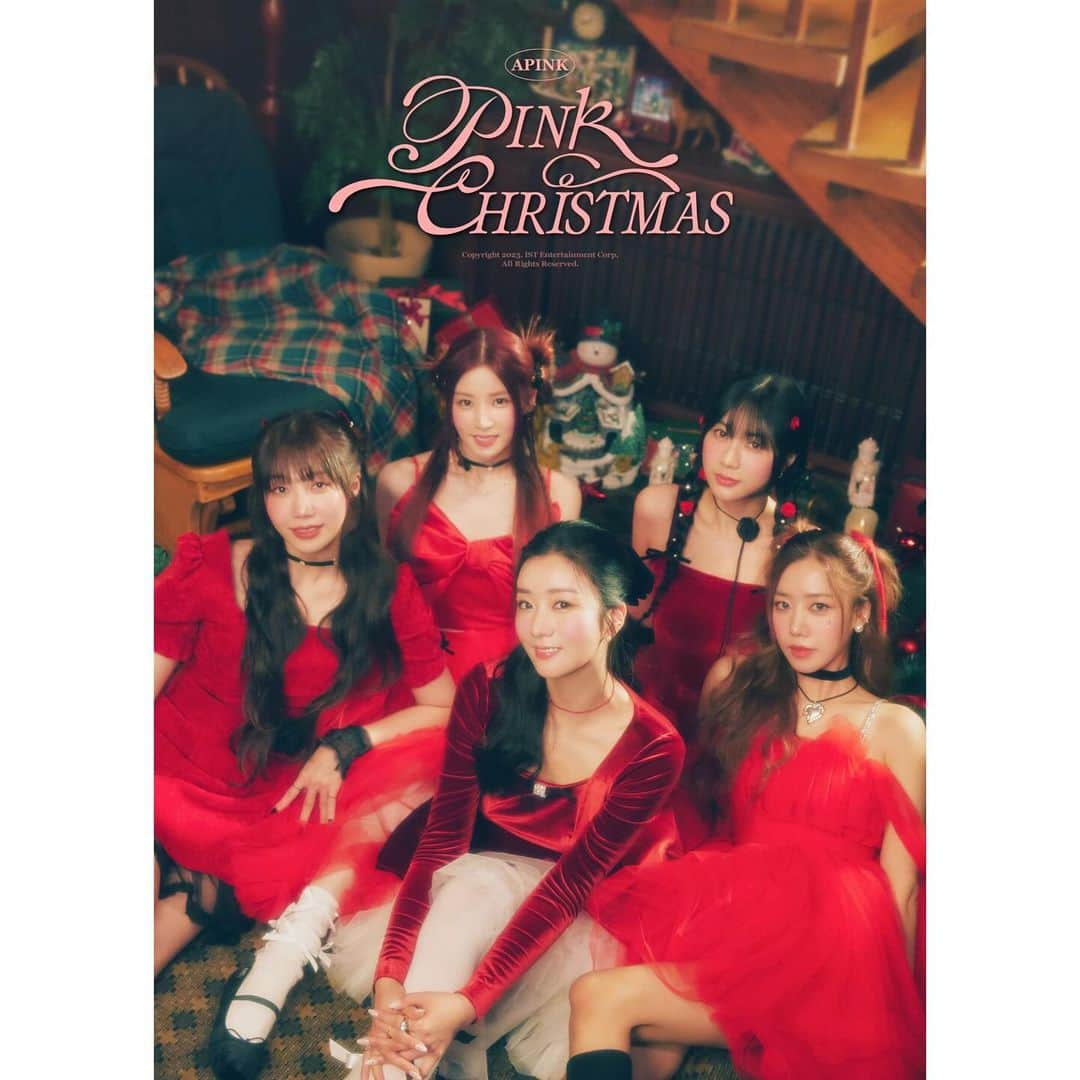 Apinkさんのインスタグラム写真 - (ApinkInstagram)「[#에이핑크] Apink X-mas Season Song  [PINK CHRISTMAS] Concept Photo #Apink  🎄 2023.12.11 6PM (KST)   #PINK_CHRISTMAS」12月7日 21時01分 - official.apink2011