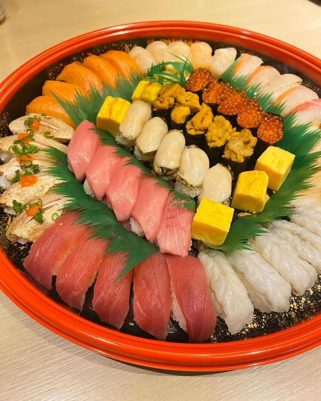 道岡桃子さんのインスタグラム写真 - (道岡桃子Instagram)「お寿司が届いたよー‼️  一人で食べるわけではありません💦笑  東京タワーを見ながら…🥰  onepiece →sz2307121061615622 coupon→ EBSJP321 試すたび、好きが見つかる。届くたび、好きが増えてく。#SHEINGoodFinds#SHEIN冬の感謝 #SHEINforAll #loveshein #ad #saveinstyle #instagood #instafashion #ootd #ootdfashion #アナウンサー #アナウンサー衣装 #アナウンサーコーデ #フリーアナウンサー #女子アナ #女子アナコーデ #ニットワンピース #ニットワンピースコーデ #お寿司 #忘年会 #寿司 #sushi #東京タワー」12月7日 21時05分 - momoko_ana