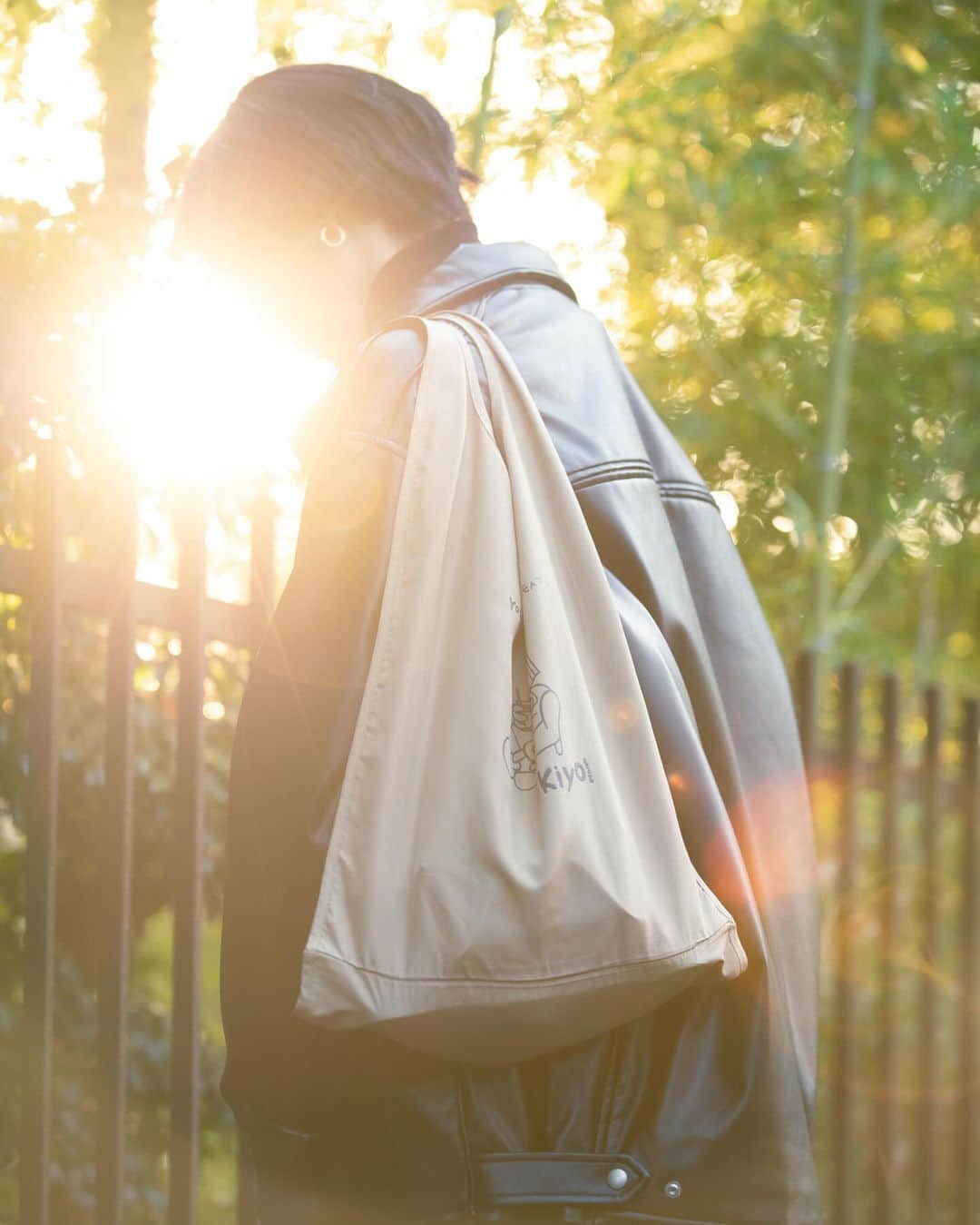 栗原恵さんのインスタグラム写真 - (栗原恵Instagram)「. お散歩🌿 ずっと行きたかったカフェにも行けて大満足☕️  @kiyonature さんのエコバッグ 可愛いし使いやすくて大活躍👜🤎」12月7日 21時17分 - megumi_kurihara_official