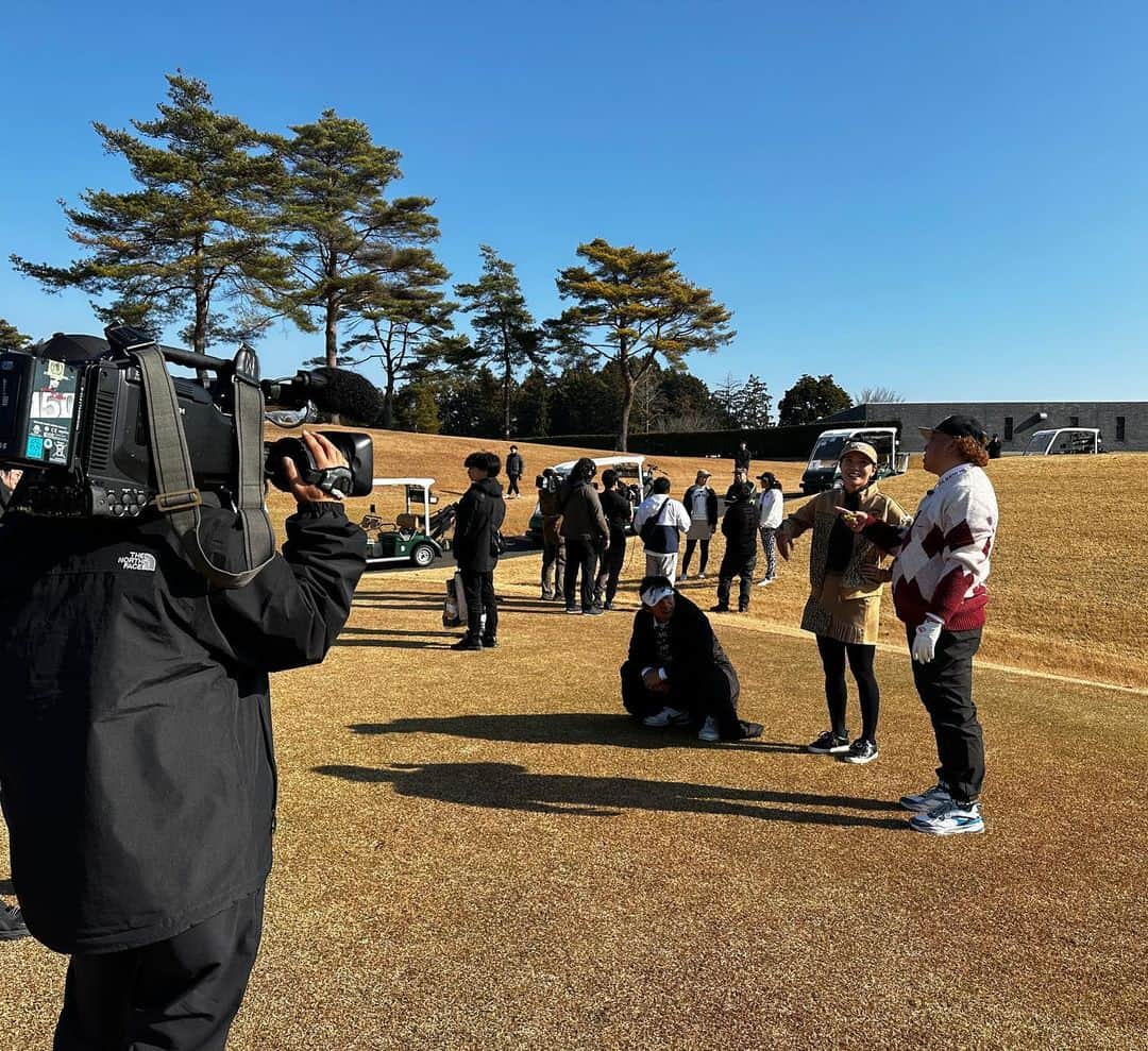 藤田光里さんのインスタグラム写真 - (藤田光里Instagram)「. . 芸能人スピードゴルフ王決定戦🏆  4年ぶりに全力疾走してきました(*•̀ㅂ•́)و  池谷さん @yukio_iketani ライオンさん @onishilion2010 3人チームで頑張りました✩.  放送は 12月31日 BS フジ にて 17時~ の予定になっています!!  久しぶりのダッシュ 笑いと笑いの1日 ぜひご覧ください(>ᴗ<)  #芸能人スピードゴルフ王決定戦 #BSフジ」12月7日 21時15分 - hikari.fujita_official