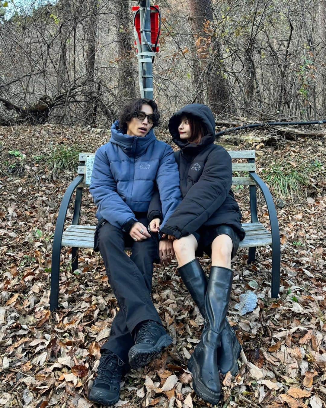 齋藤天晴さんのインスタグラム写真 - (齋藤天晴Instagram)「自然大満喫🫶  2人とも自然Loverなので 空気が澄んでる大自然落ち着きますっ‼︎  今年っぽい首元にボリュームのあるパファージャケット スーパーお気に入りっ‼︎  次はクリスマスマーケット🌲 行きたいネっ‼︎  #群馬観光#四万甌穴#自然が好き#冬コーデ#ダウンジャケット#冬服 #カップルコーデ#夫婦の日常#ドライブスポット#夫婦デート  #feedwear#ootd #ootdfashion #outfitoftheday #outfitinspo #styleinspo #fashioninspo #streetstyle #dailyfashion #lookoftheday #trend #viral #dailyfashion ##streetwear」12月7日 21時25分 - ten__sei