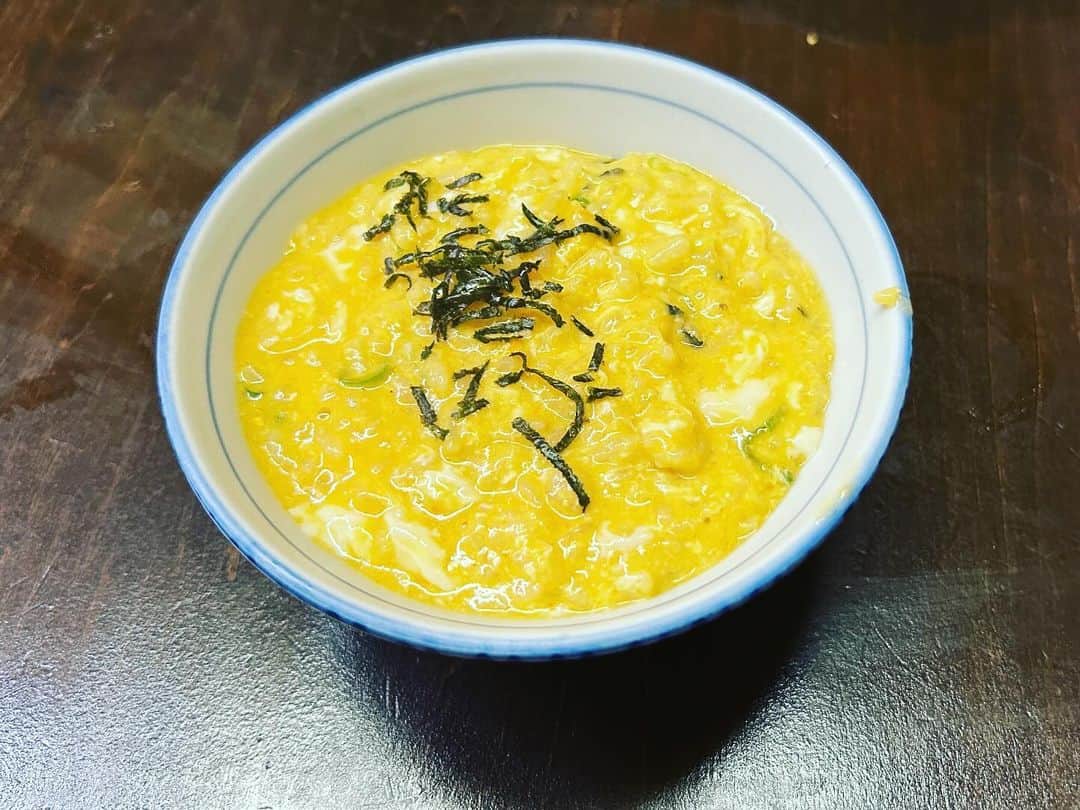 入江悠のインスタグラム：「東映京都の大御所製作さんに「一度監督連れて行きたいんや」と連れていって頂いた名物ちゃんこ鍋屋さん。野菜にこだわって冬しか営業してないとのこと。〆の雑炊まで最高に美味しい。」