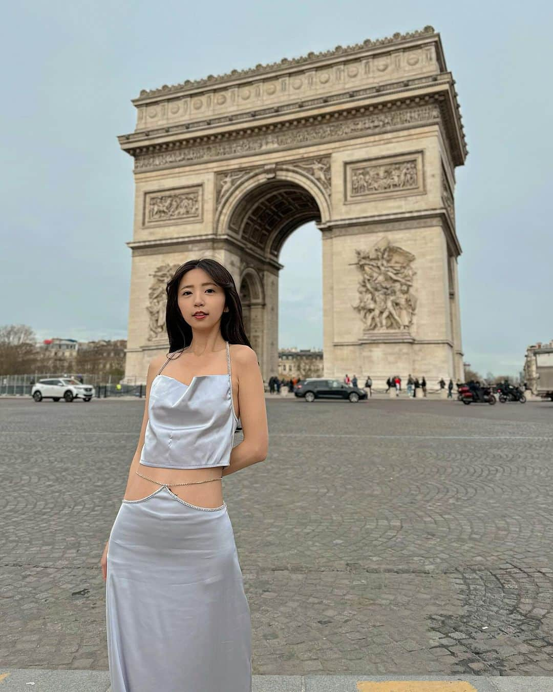 めいさんのインスタグラム写真 - (めいInstagram)「🇫🇷France 隨處都浪漫的巴黎讓人充滿幸福感 ・ ・ どこでも浪漫街道のパリ どこに歩いても幸せを感じる ・　 ・ ・ ・  —  #paris#法國#凱旋門#寫真#portrait#사진#フランス#パリ#커피#ポートレート#japanesegirl#写真集#japan#arcdetriomphe#巴黎#섹시#photo#写真部#フォロー#撮影#model#view#france#franceparis#follow#portraitsedition」12月7日 21時47分 - meitienlin1125