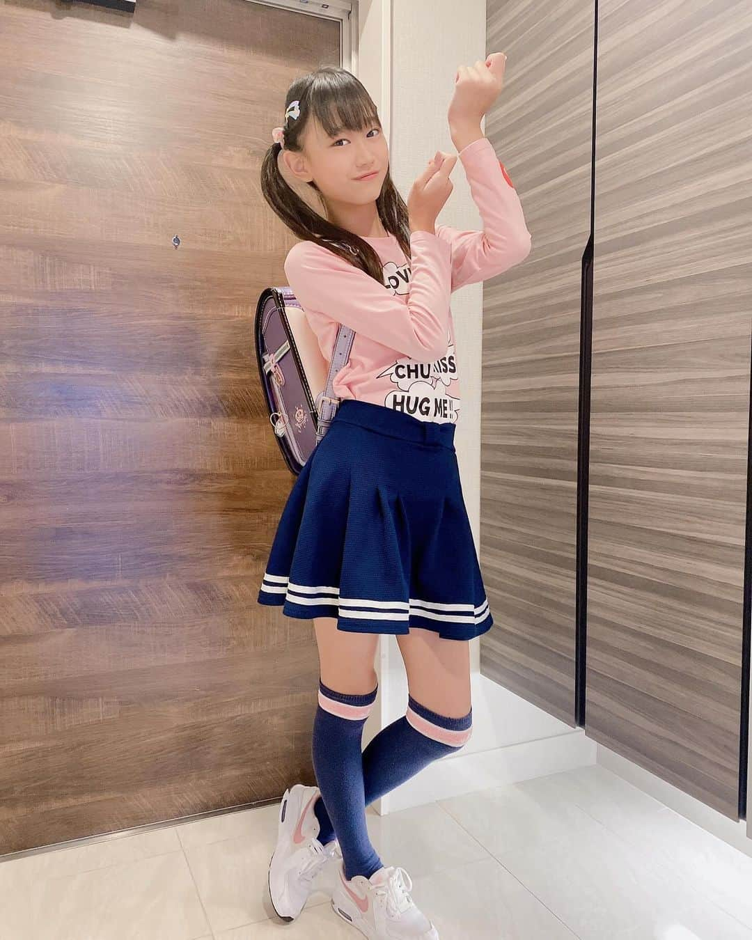 藤林夢さんのインスタグラム写真 - (藤林夢Instagram)「💗藤林夢(YUME)💗  🏫 ❤︎ 📚 ❤︎ ✏️  #藤林夢#夢#ゆめ#ユメ#yume#okinawa#japan#girl#dance#singer#model#japanese#pink#ティーンアイドル#アイドル#プレティーン#idol#ジュニアアイドル#最強#小学生#js6#小学6年生#女の子#pretty#love#cute#power#dream#💗#親管理」12月7日 21時50分 - yumemama.mini